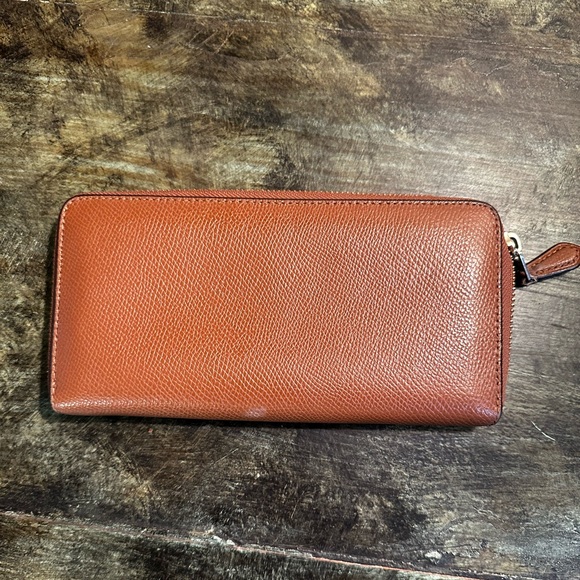 NWOT COACH LEATHER WALLET!! - Picture 9 of 13